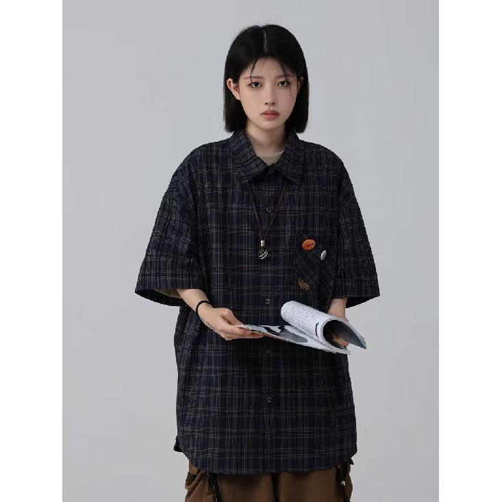 Herren Buchstaben Kurzarmhemd Japanischer Hongkong-Stil Ins Lockeres Hemd Herren- und Damen-Sommertrend Vielseitige Freizeitjacke