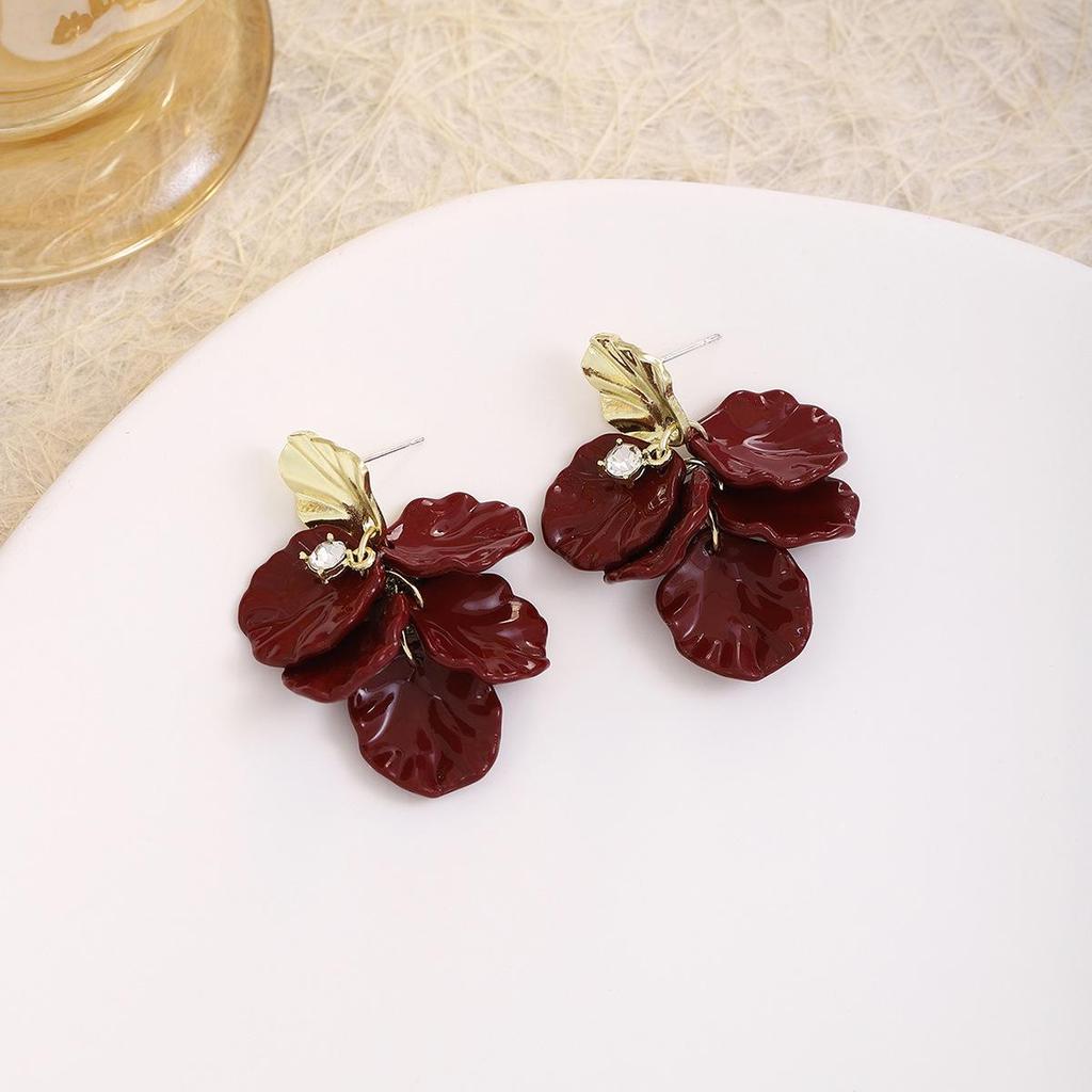 Autumn/Winter Luxury Socialite Style Drop Earrings: Silver Needle French Red Shell Flower Design