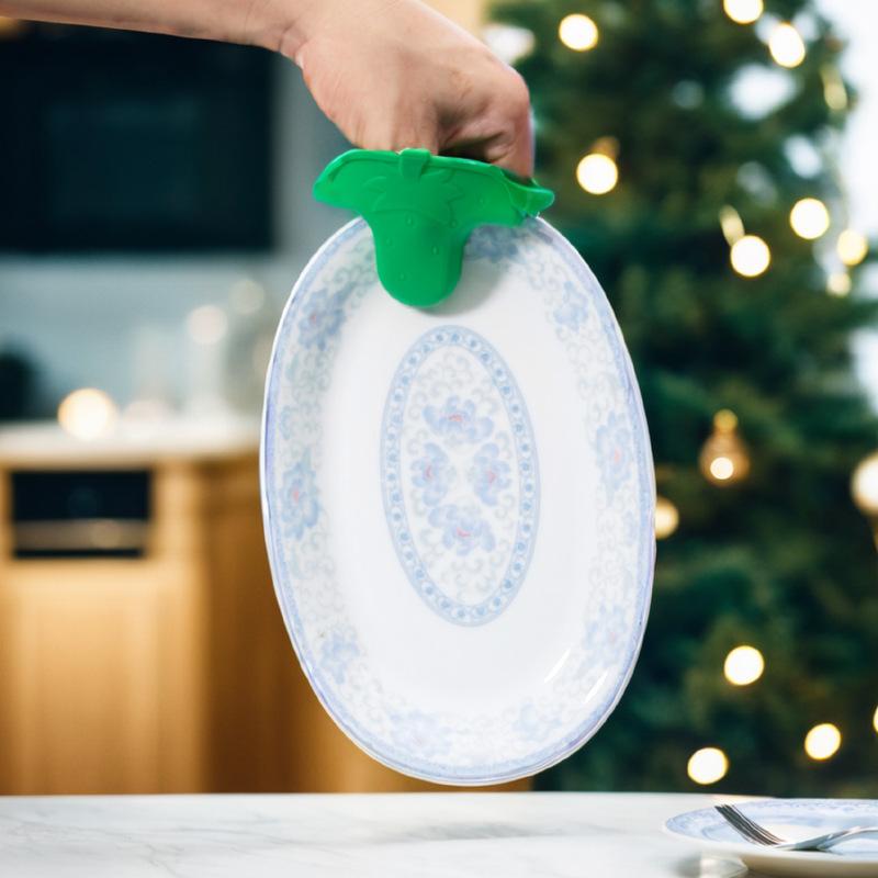 Christmas New Silicone Anti-scalding and Non-slip Gloves, Oven Microwave Oven Hand Clips, Kitchen Baking Silicone Heat Insulation Clips