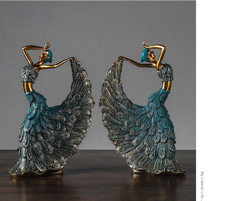 European Luxury Peacock Dancer Resin Ornament for Home and Wedding Decor