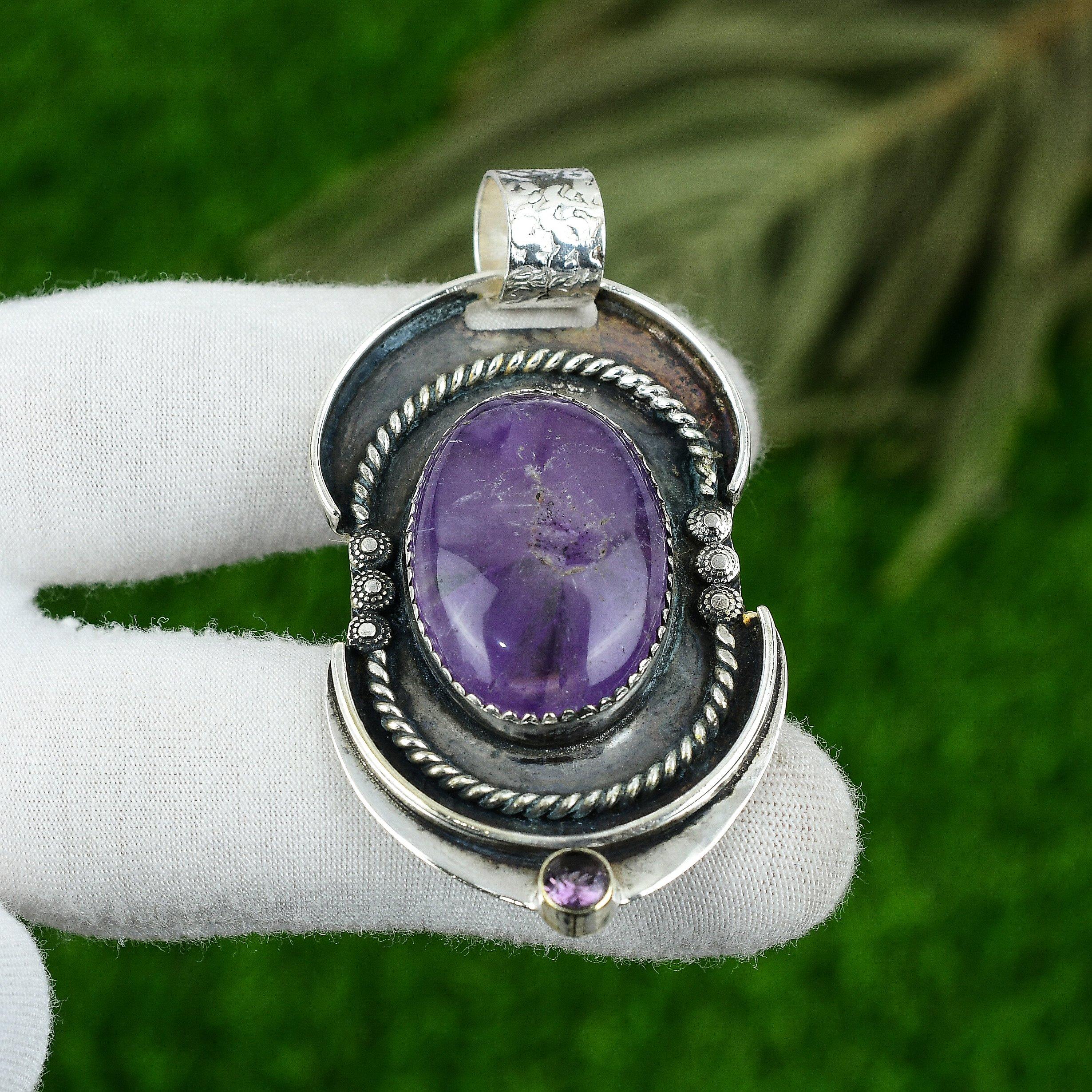 

Oval Star Amethyst Stone 925 Sterling Silver Unique Engagement Daughter Pendant