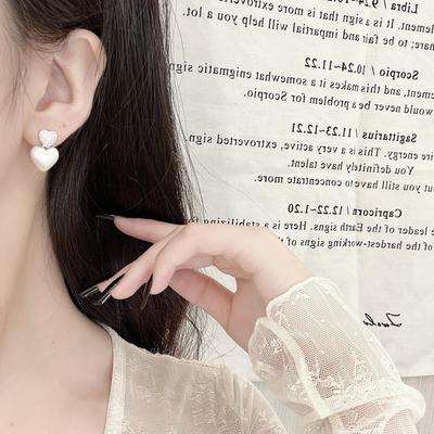 Hochwertige, exquisite Zirkon-Herz-Silberohrringe für Damen - Leichter Luxus, einzigartiges Nischendesign für Herbst und Winter.