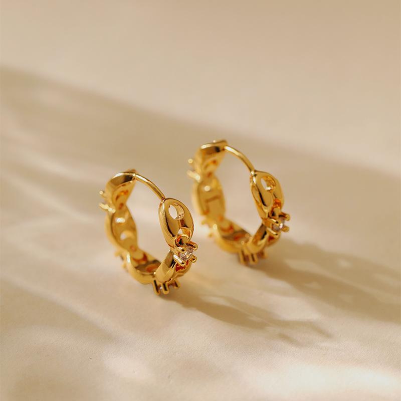 Micro Paved Zircon Ear Buckles Women Classic Fashion Versatile Ol Earrings Jewelry