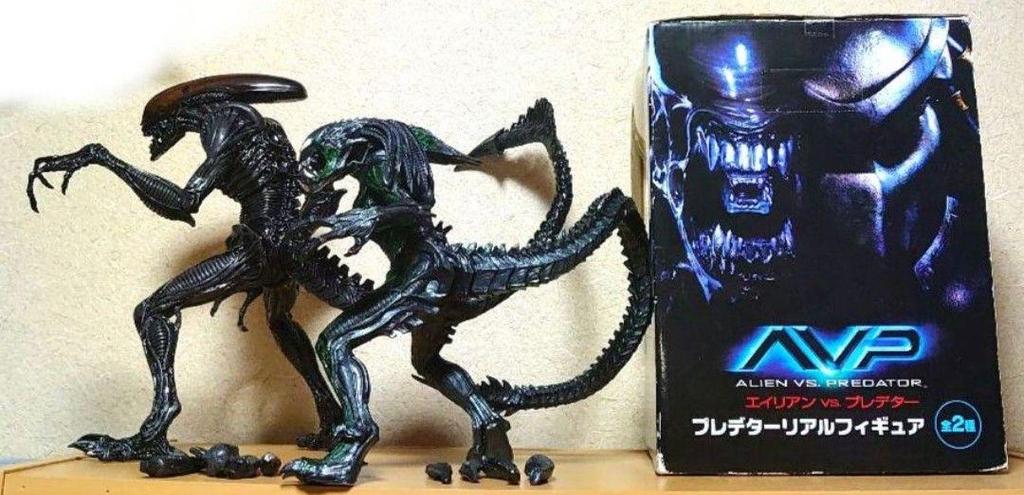 [USED] Alien Vs Predator Alien Predator Predalien Figure