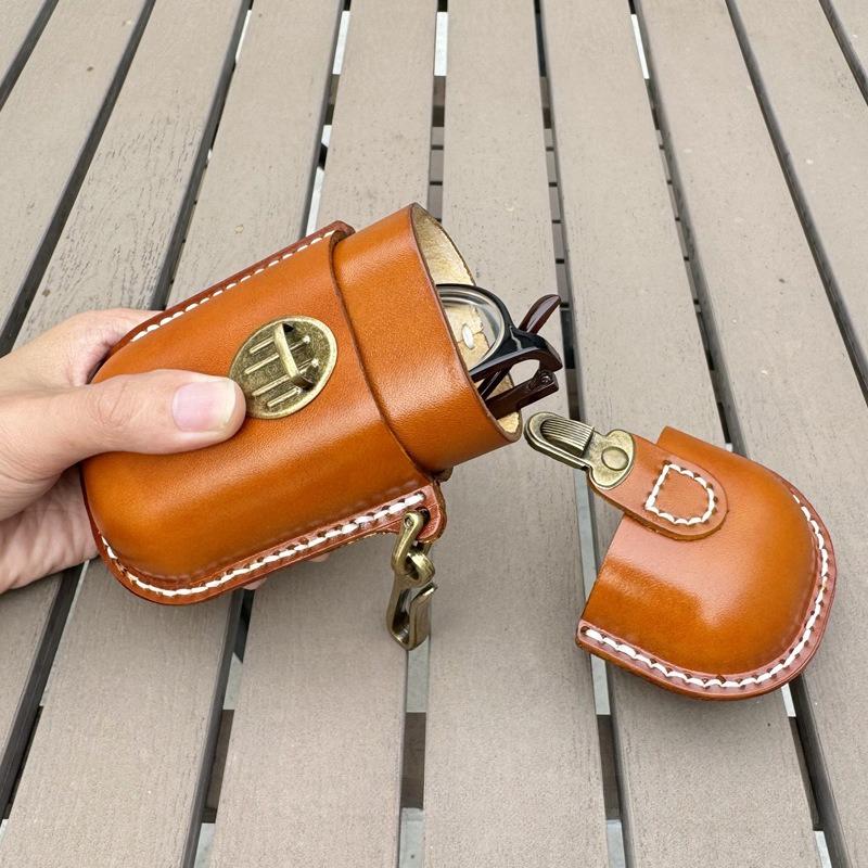 2026 New Plant Tanned Leather Glasses Case with Hook Portable Anti Drop Sunglasses Storage Holder Personalized Multi Color