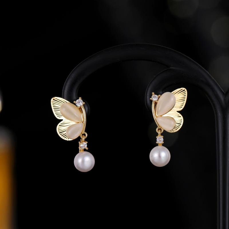 Butterfly Pearl Earrings: Elegant Zirconia-Inlaid Pendant for Women, Light Luxury & Versatile