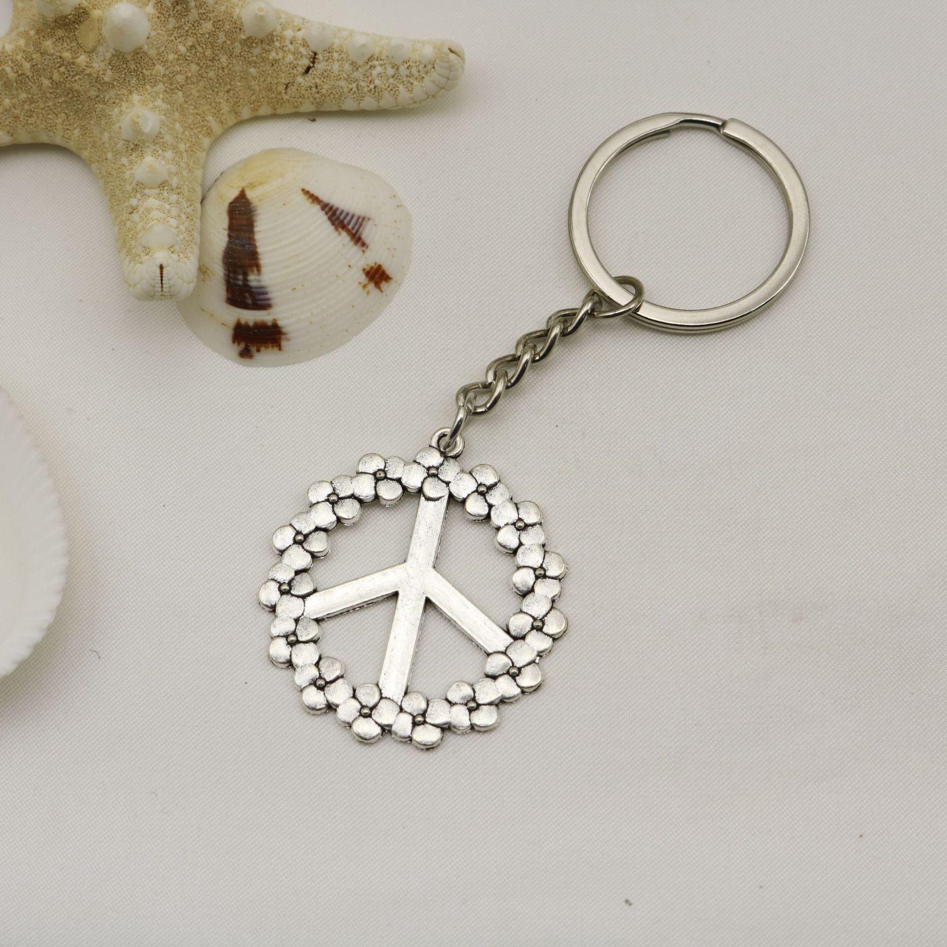 Hot Selling Simple Peace Symbol Keychain Pendant