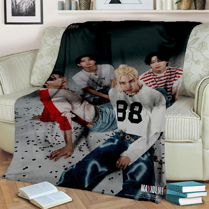 3D Kpop Stray Kids Korea Singer Blanket,Soft Throw Blanket for Home Bedroom Bed Sofa Picnic Travel Office Rest Cover Blanket Kid