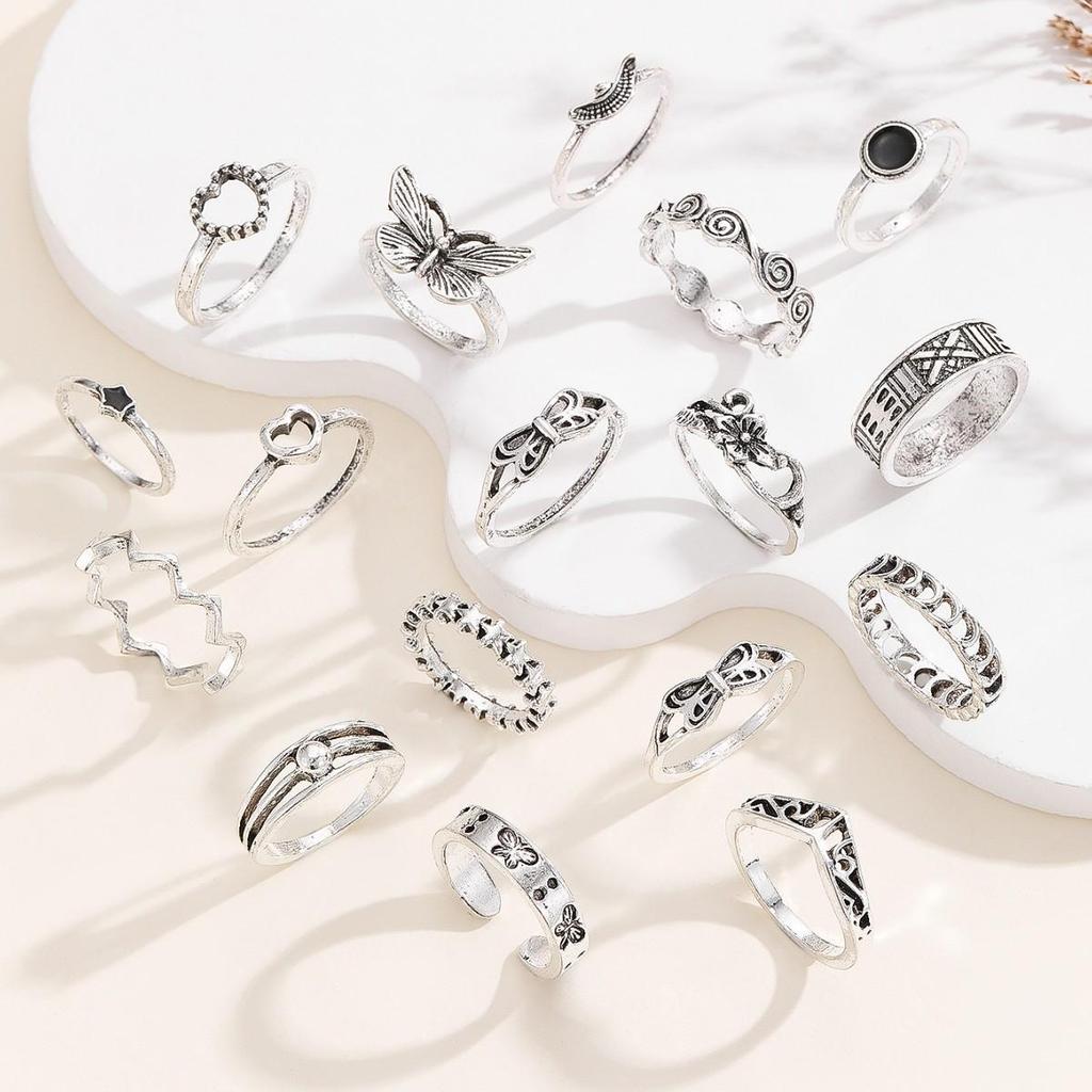 Exaggerated Butterfly Heart & Cross 17-Piece Ring Set with Retro Design