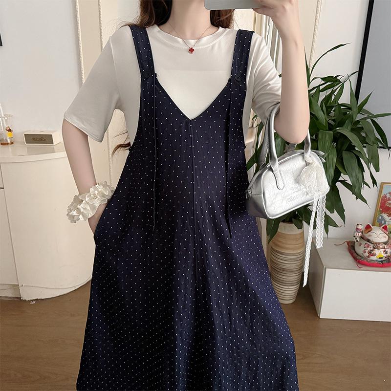 

Breathable Modal V-Neck T-Shirt & Elegant Polka Dot A-Line Skirt Set Medium