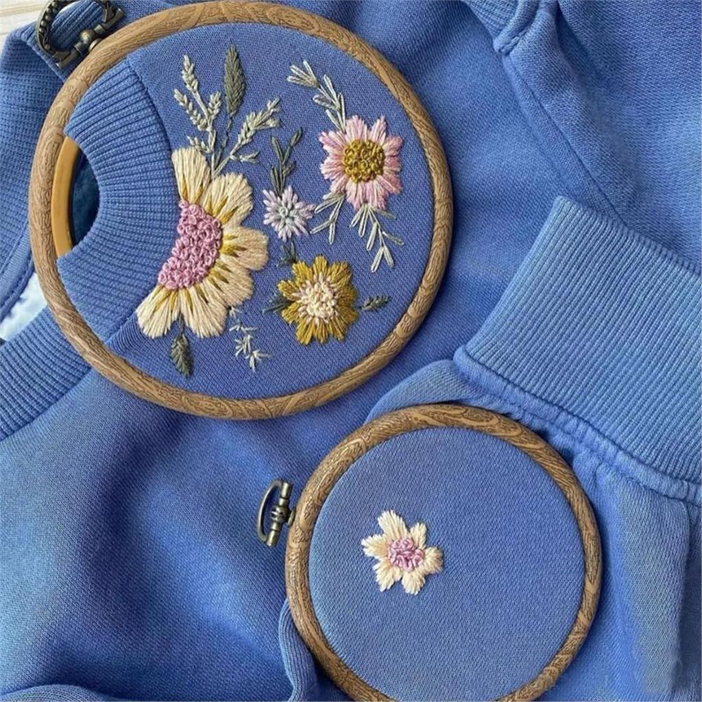 6 Pcs Imitated Wood Embroidery Hoops Frame, Round Hoop with 16 Needles for Art Craft DIY Sewing