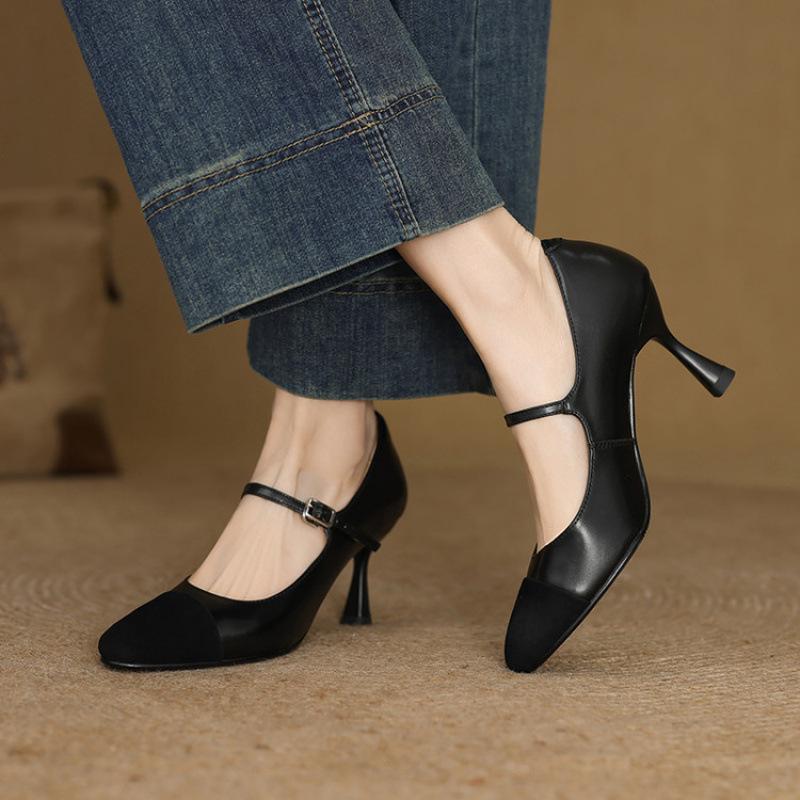

New leather large size shallow mouth low top four seasons wear small leather shoes fashion single shoes round head beef tendon sole high heels stilett 40 чёрный