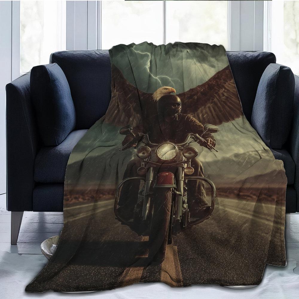 Motorcycle and eagle wings Flannel printed blanket suitable for all seasons suitable for living room office sofa and travel