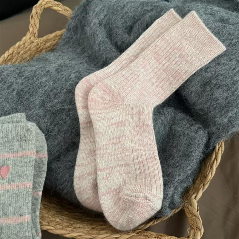 

1/5 Pairs Korean Style Sweet Bow Love Socks Autumn Winter Warm Socks Women S Mid-Calf Versatile Simple Socks Fair Isle Sock Gift