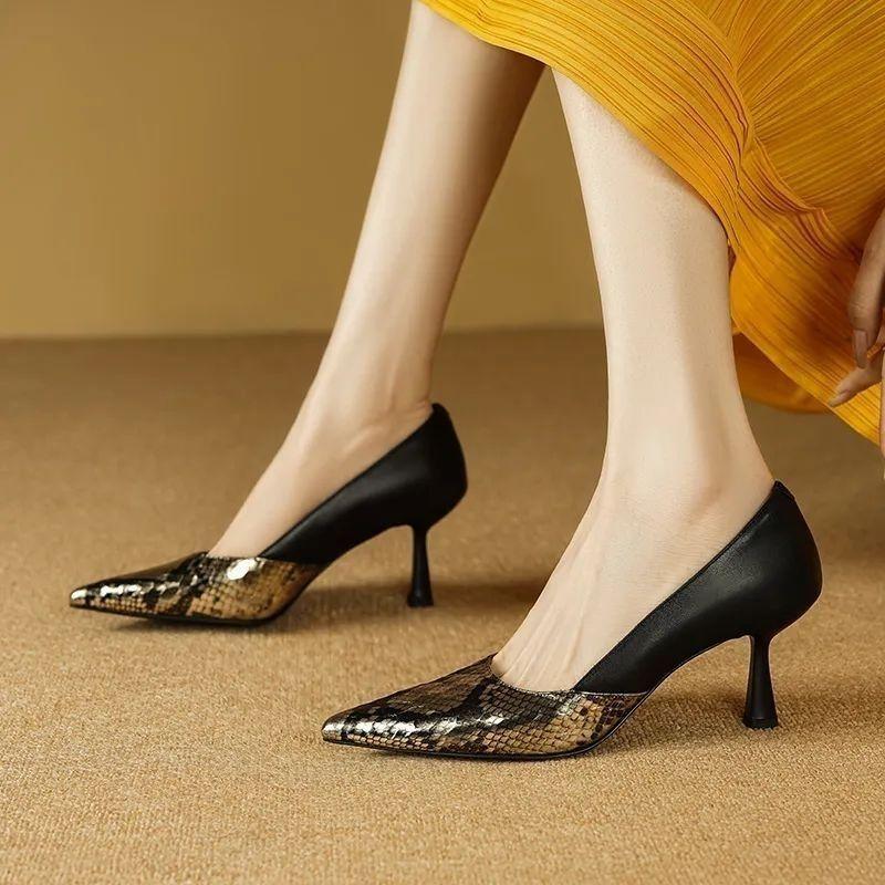 2025 new soft leather popular high heels ultra-light pointed head thin heel French sexy light mouth commuter work shoes single shoes