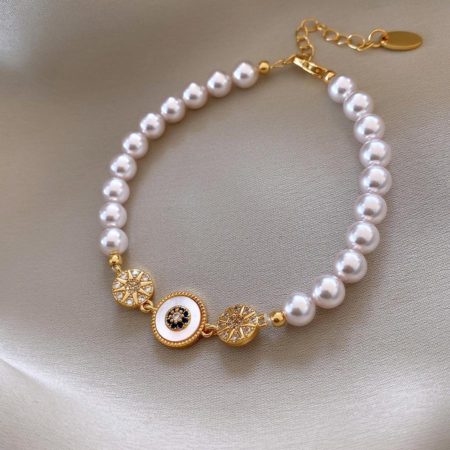 Elegant Crystal Flower Pearl Bracelet - Light Luxury Whitening Jewelry