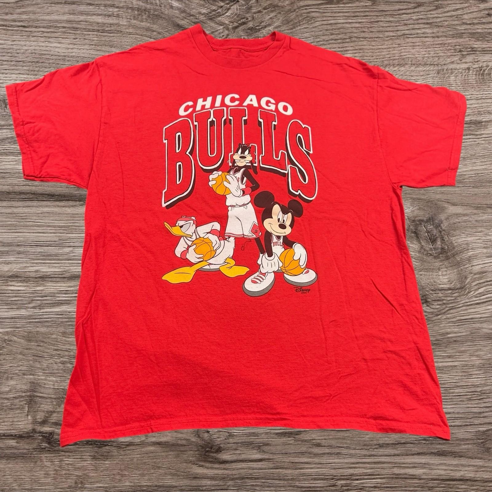 Chicago Bulls X Disney Mickey Squad / Graphic Adult Size Small Unisex T-Shirt XXXL