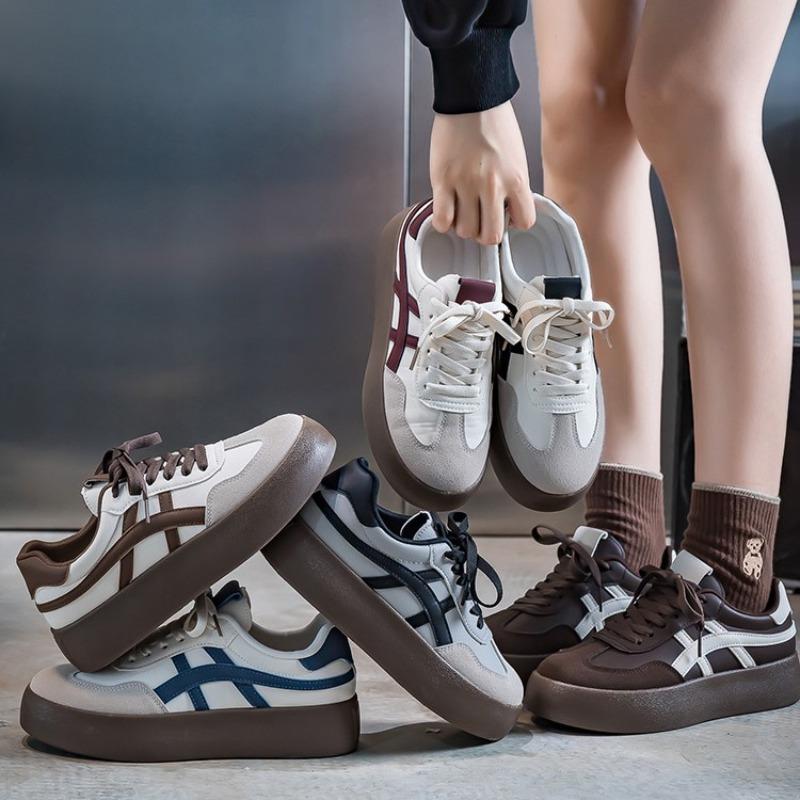 Retro Casual Couple Board Shoes Women's New Platform Student Shoes Versatile Fashion White Shoes 8861