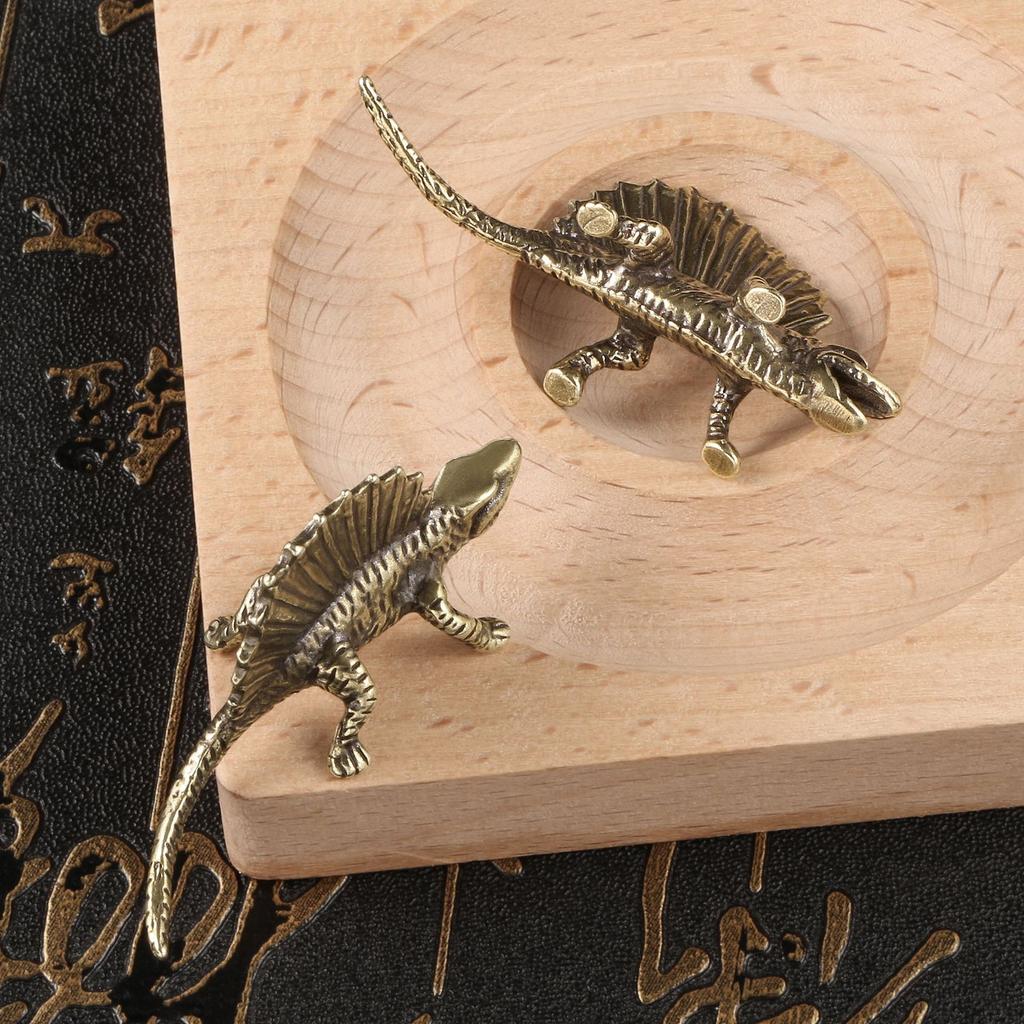 Jurassic Spinosaurus Dinosaur Brass Figure Ornament Ancient Copper Crafts Collection Mini Decorative Figurines Living Room Decor