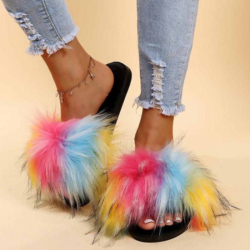 Fashion Brand Designer Mix Color Long Plush Slippers Women Fashion Colorful Flat Heels Soft Fur Slides Women Slip On Outdoor Slippers
