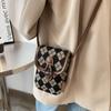 New Mobile Phone Bag Casual Commuting Texture Vertical Small Bag Women's Fashion Versatile Messenger Bag
