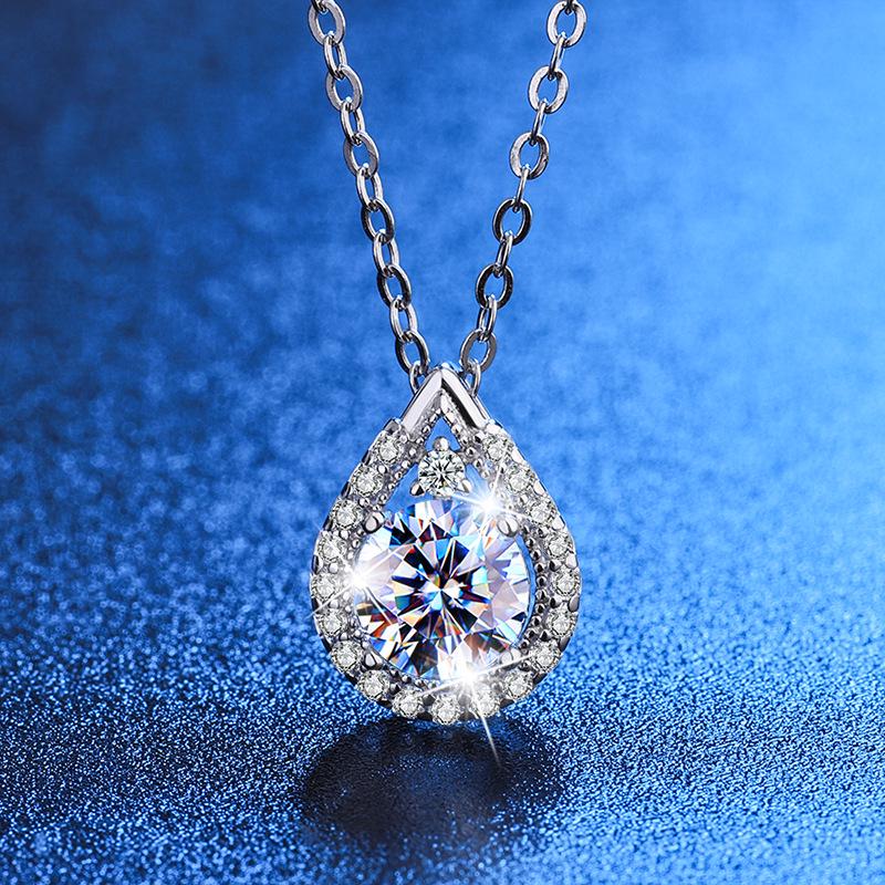 S925 Sterling Silver Women's Angel's Kiss 1 Carat Moissanite Ring