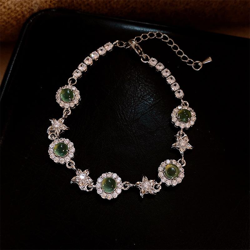 Zircon Flower Simple Niche Bracelet Light Luxury High Sense Fashion Versatile Bracelet Temperament Personalized Jewelry Women