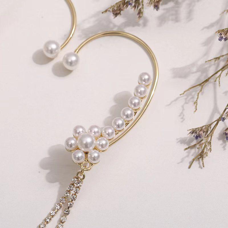High-End Rhinestone Butterfly & Star Tassel Ear Cuff with Zirconia - No Piercing Required