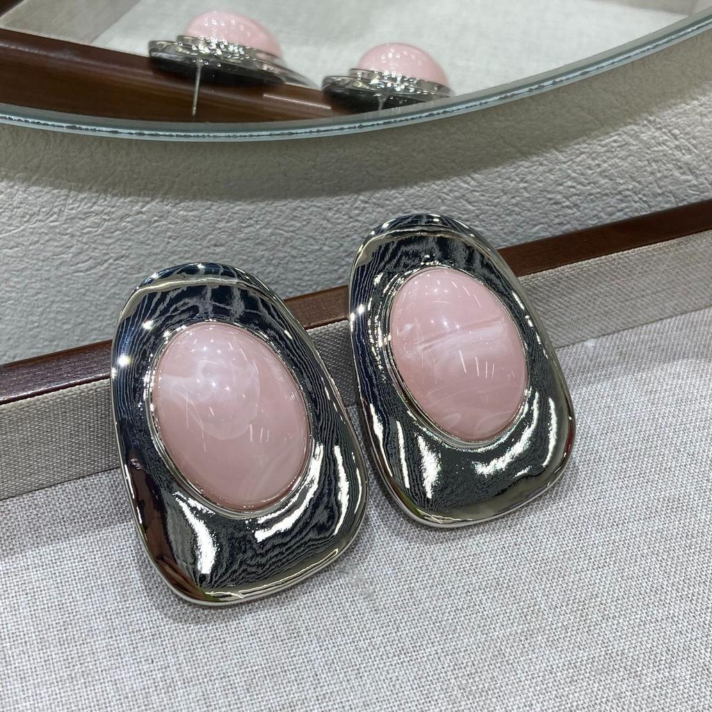 Retro Light Luxury Metal Glossy Oval Resin Gemstone Earrings Poplar Forest Fashion Temperament High-End Earrings
