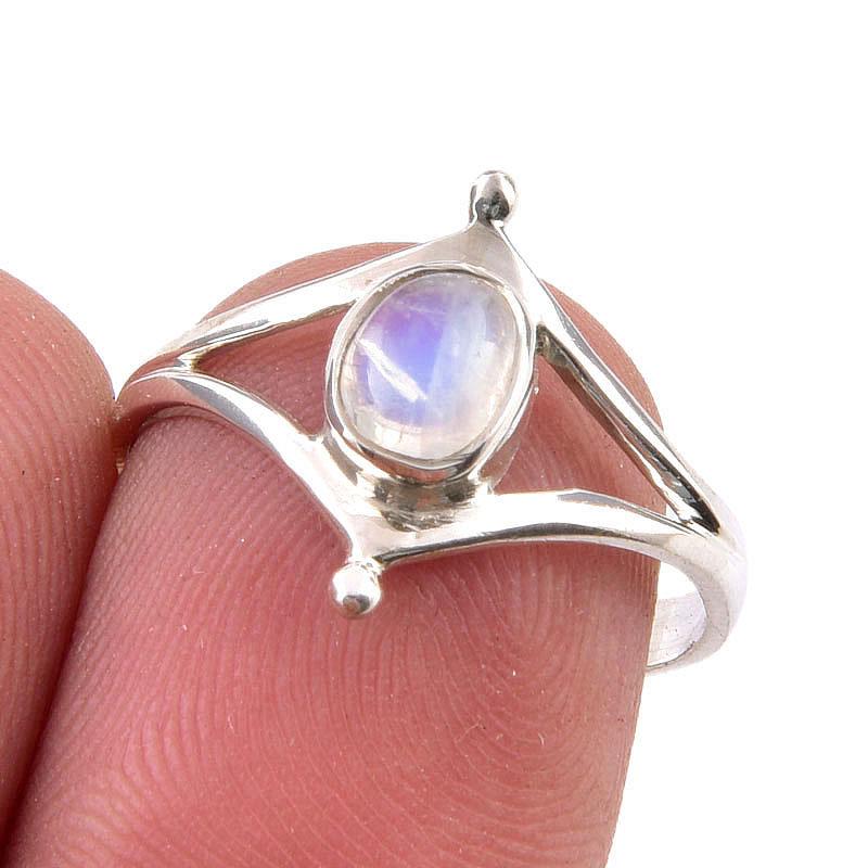 

Natural Rainbow Moonstone Gemstone Handmade 925 Sterling Silver Ring Size 7 R3I35