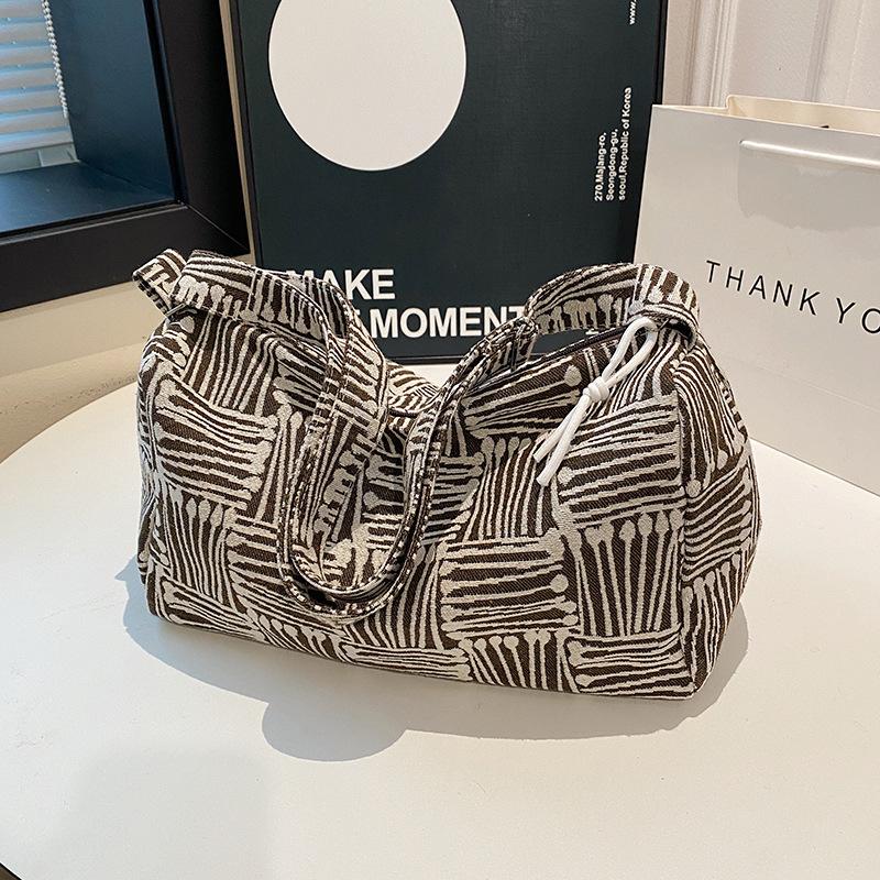 Striped commuter tote bag casual new fashion Korean messenger bag light large capacity foreign style shoulder bag