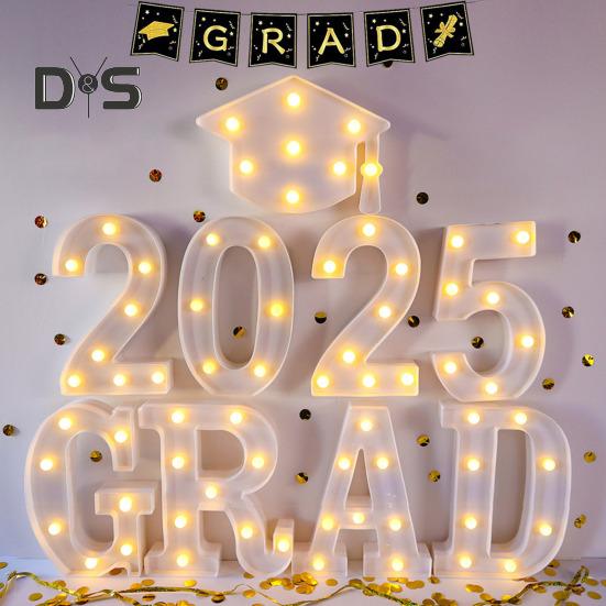 Leuchtbuchstaben für den Absolventen 2025, LED-Buchstabenschilder „Congrats“ für die Abschlussfeier im Kindergarten, der Vorschule, der High School und der Hochschule