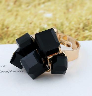 

Adjustable Ring with Geometric Cluster Design Featuring Multiple Faceted Stones Set on Metal Band for Women Fashion Jewelry one size