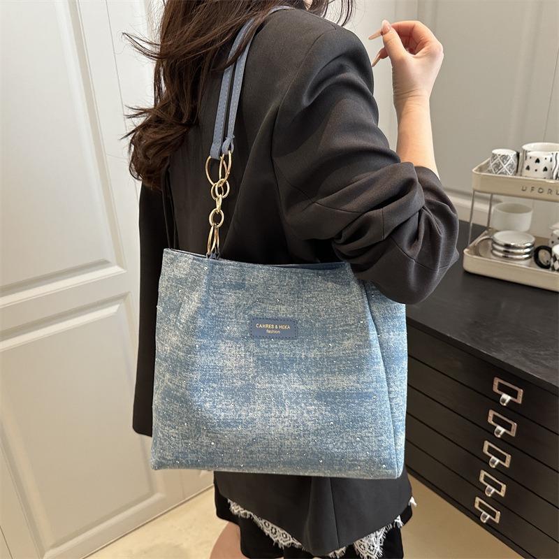 Simple casual commuting large capacity versatile shoulder underarm bag texture new fashion portable tote bag women