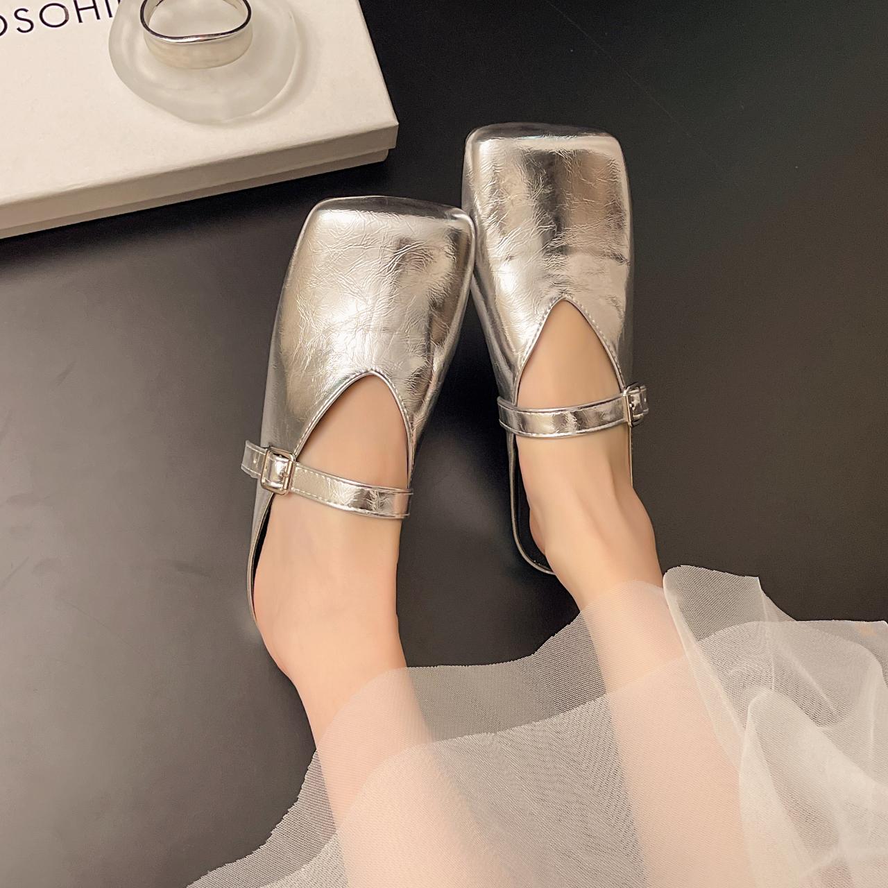 

Модные женские модные тапочки на плоской подошве с закрытым носком, квадратным носком, женская обувь, для платья, для повседневной носки, для лета, для ленивых людей, женские тапочки 42 серебряный