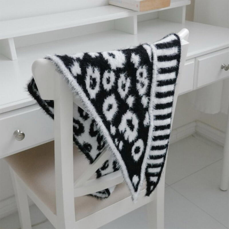 Women s Leopard Print Striped Triangle Boucle Scarf Hopi