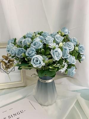 Decoración para el hogar
– Flores y coronas decorativas