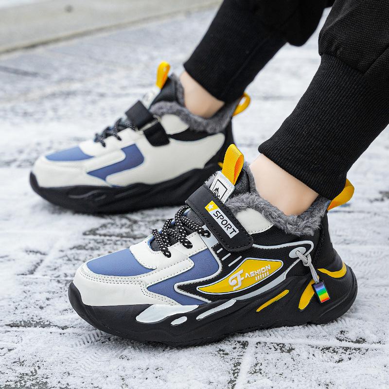 Vattentäta löparskor för pojkar med fleecefoder i läder - Varma, mångsidiga och snygga för barn