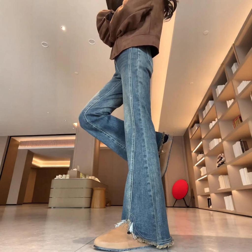 Women's Retro Blue High-Waist Flared Jeans - Frayed, Split, Plus Velvet, Plus Size, Slimming, Elastic for Autumn/Winter.