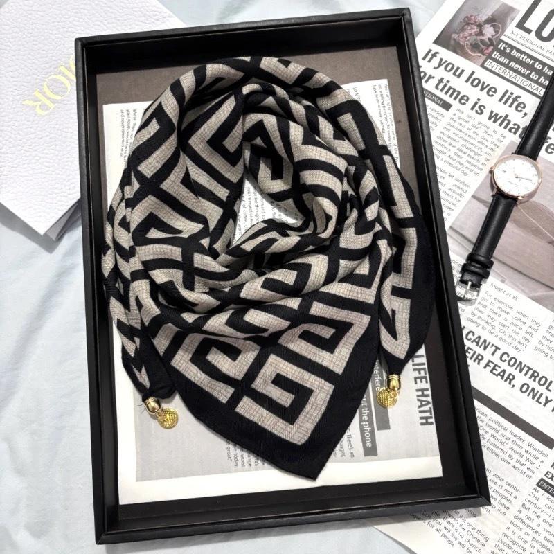Silk Scarf with Magnetic Buckle - Square, Fashionable Winter Accessory for Women