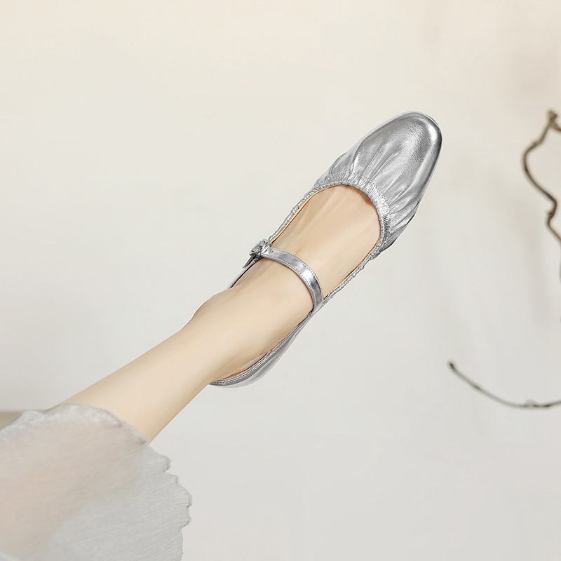 Krazing Pot Full Grain Leather Round Toe Med Heels Autumn Mary Janes Summer Shoes Women Pleated Decoration Pumps