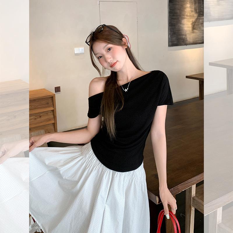 Summer 2026 One-Shoulder Waist-Cinching Knitted Top