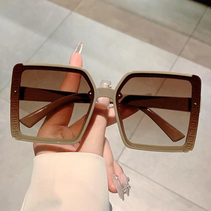 Fashion Vintage Luxury Designer Square Sunglasses Women Punk Big Frame Elegant Shades UV400 Protection