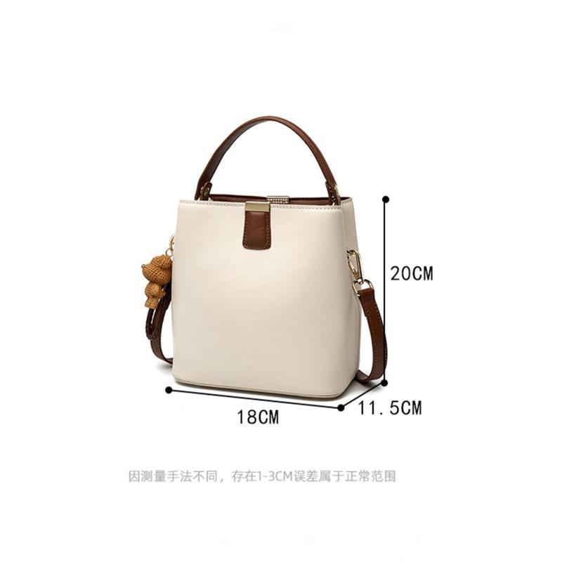 Temperament women's bag 2025 new shoulder messenger bag bucket bag commuter handbag is popular this year