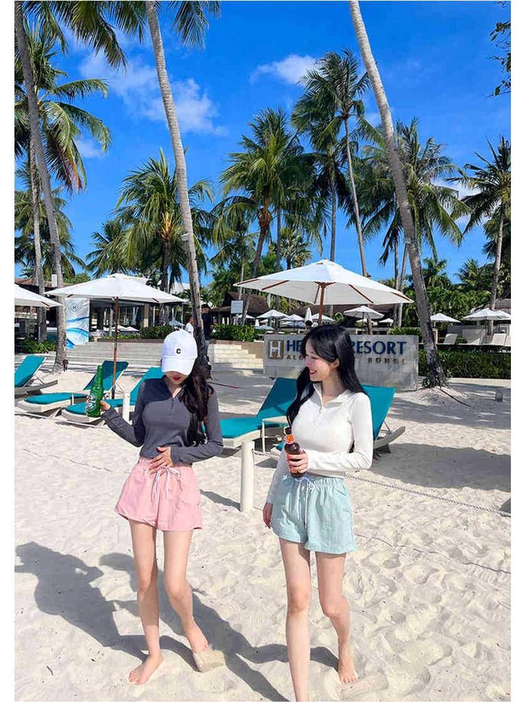 Women's Korean Style Slimming 3-Piece Swimsuit Set: Long Sleeve, Shorts, Sunscreen.