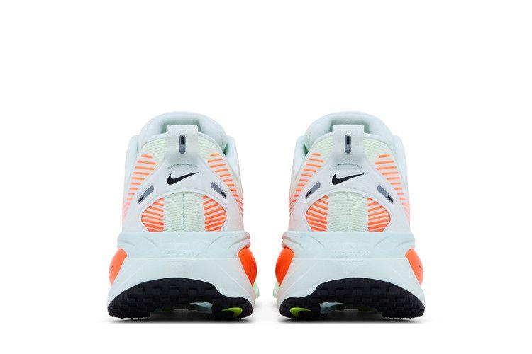 Nike Vomero 18 Barely Green Hyper Crimson