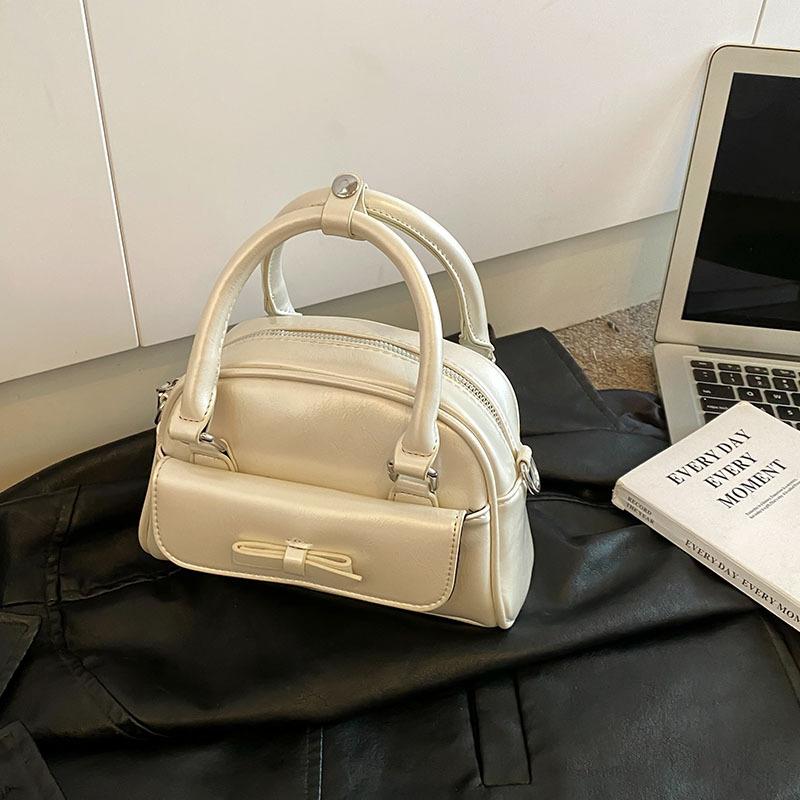 Premium Pillow Bag Women's Autumn and Winter New Versatile Niche Design Portable Shoulder Messenger Bag