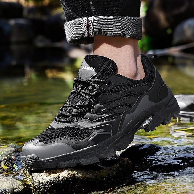 Unisex Outdoor Hiking Shoes Men Women Lightweight Breathable Trail Sneakers With Non-Slip Rubber Sole Low-Cut Design