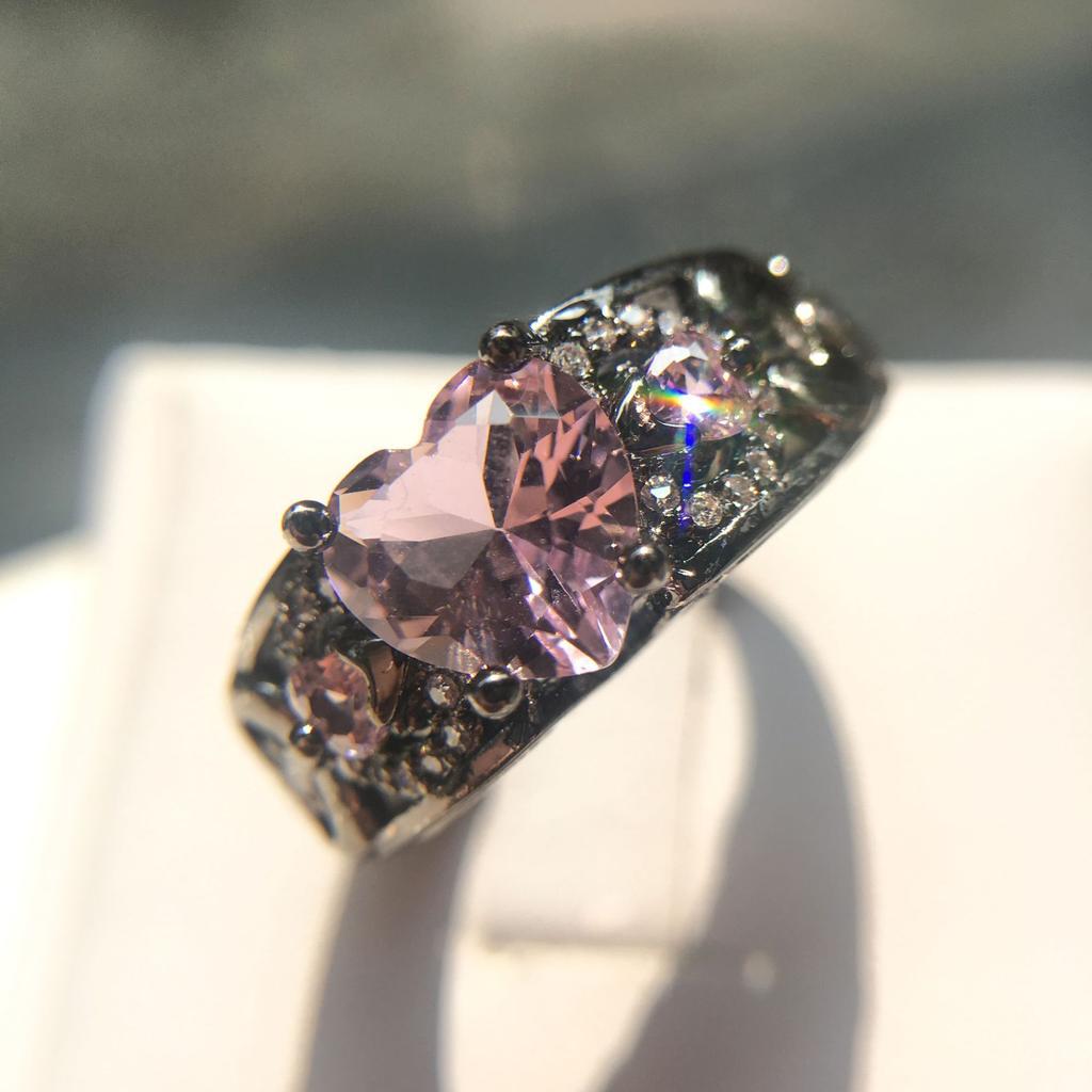 Platform Jewelry, Gold, Black And White Color-Preserving Love Heart-Shaped Zircon Ring.