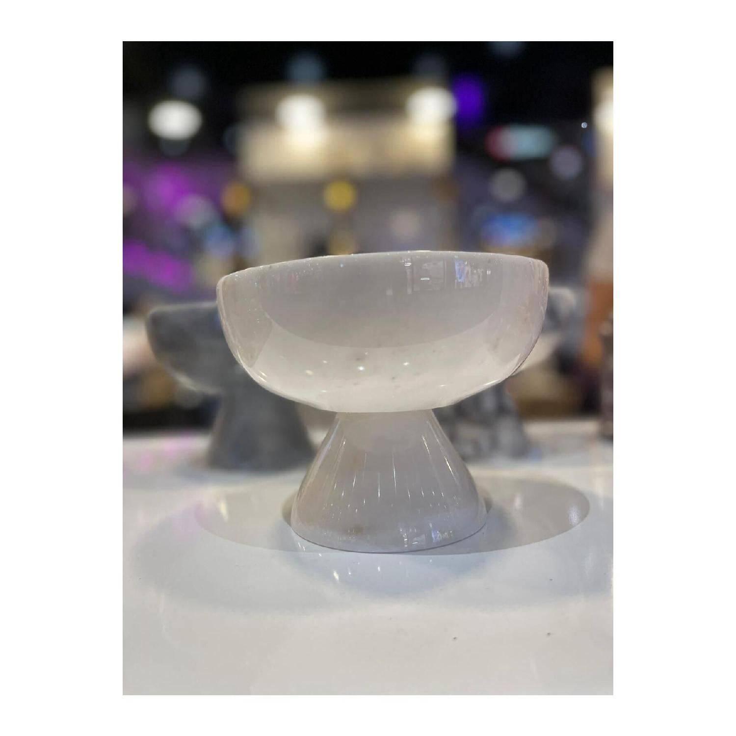 

Decoratif Marble Foot Bowl білий